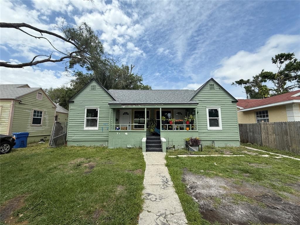 535 14TH AVENUE S UNIT 4 ST PETERSBURG, FL 33701
