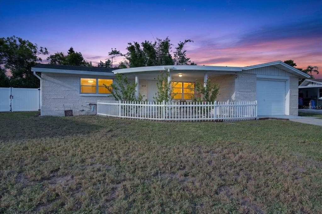 4843 CALAIS DRIVE