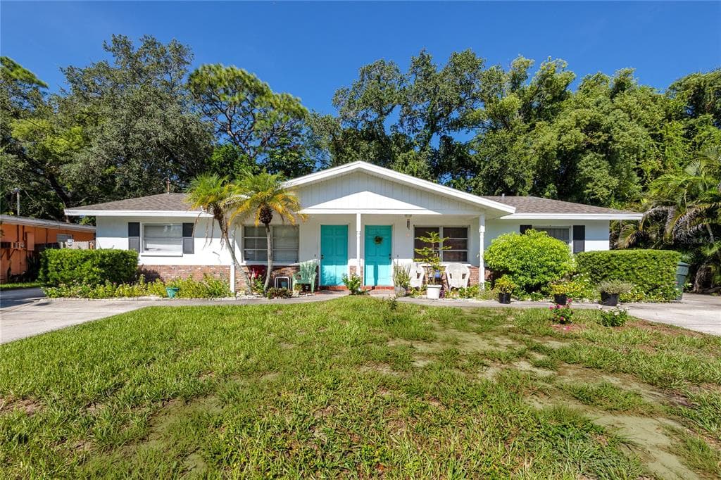332 ACROPOLIS DRIVE