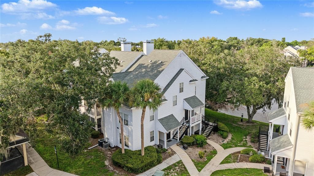 3261 HAVILAND COURT UNIT 104 PALM HARBOR, FL 34684