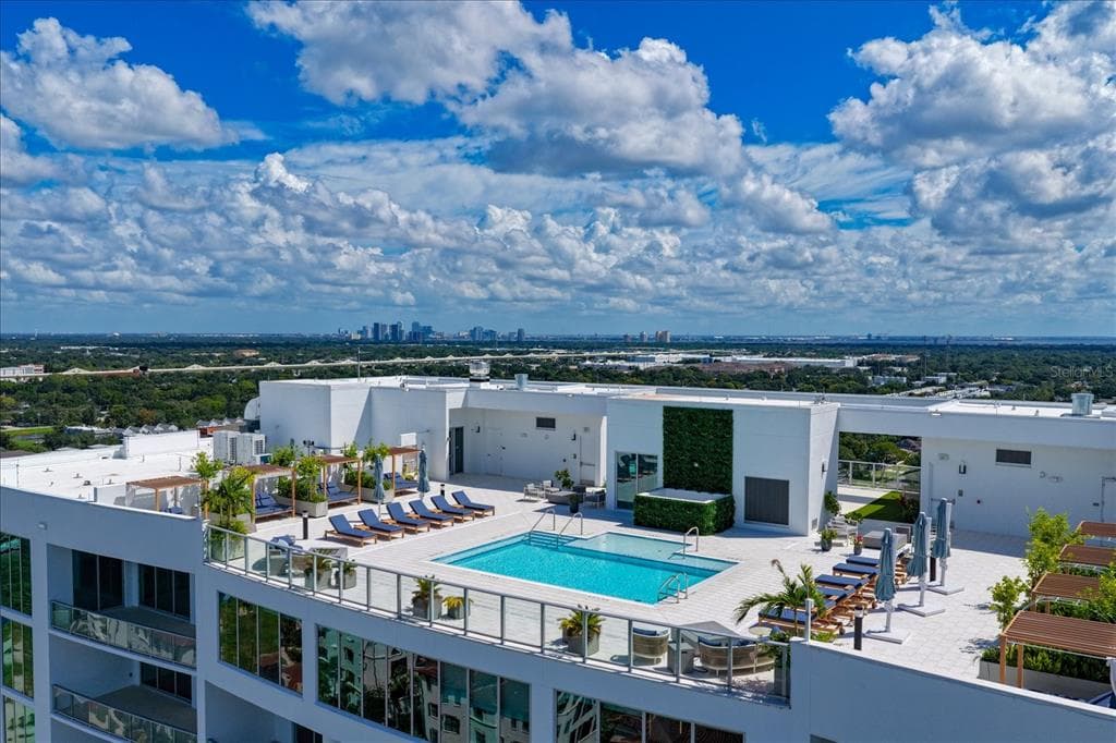 5713 BOWEN DANIEL DRIVE UNIT 1504 TAMPA, FL 33616