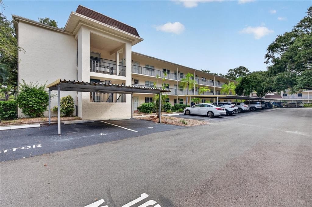 820 VIRGINIA STREET UNIT 104 DUNEDIN, FL 34698