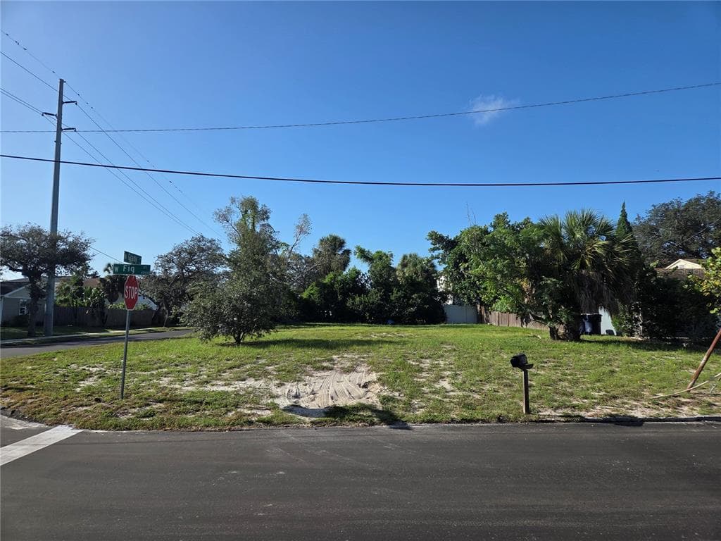 4002 W FIG STREET TAMPA, FL 33609