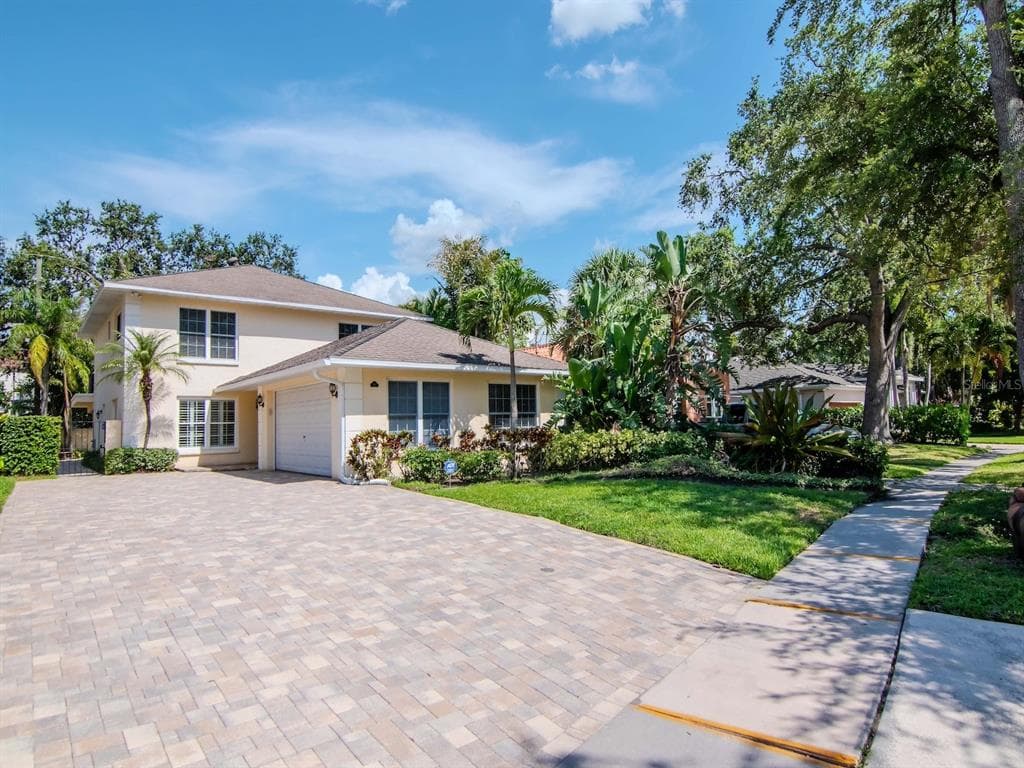 165 BALTIC CIRCLE