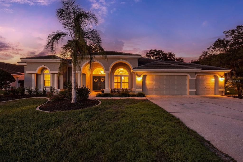 1003 KINGS WAY LANE TARPON SPRINGS, FL 34688