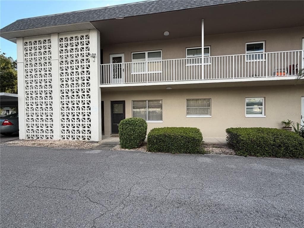 1220 57TH STREET N UNIT 101C ST PETERSBURG, FL 33710