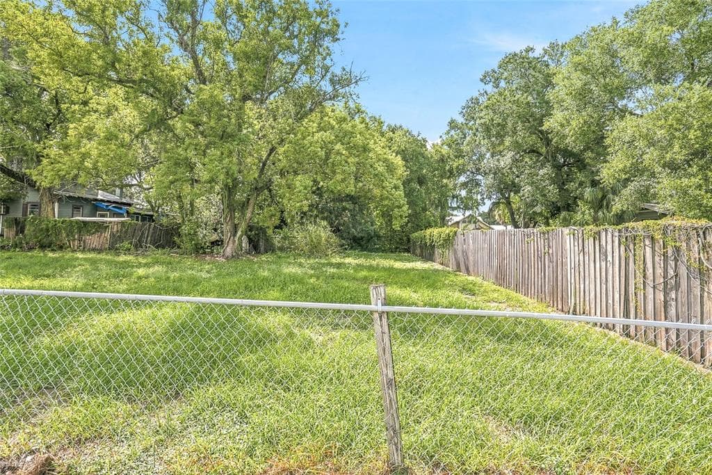 2904 N ELMORE AVENUE TAMPA, FL 33602