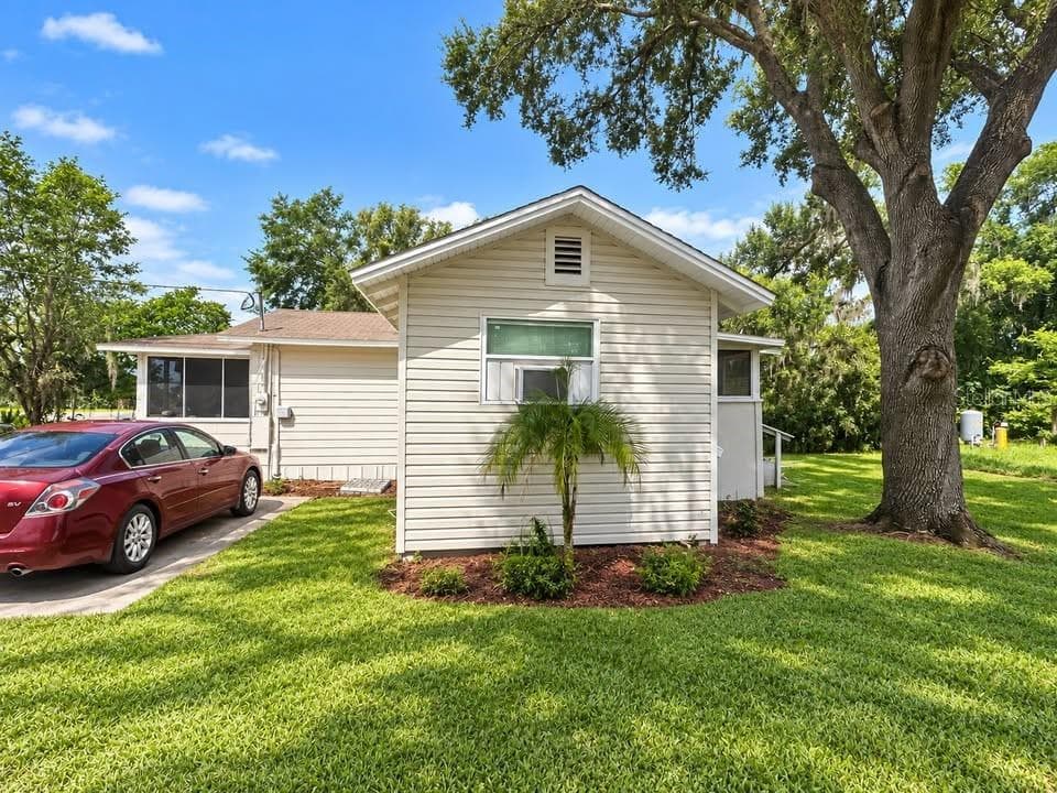 5820 W US HIGHWAY 92 UNIT 2 PLANT CITY, FL 33566