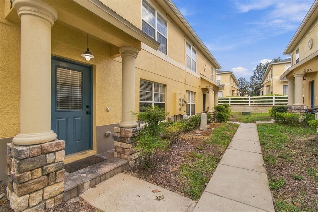 249 CASTLEKEEPER PLACE VALRICO, FL 33594