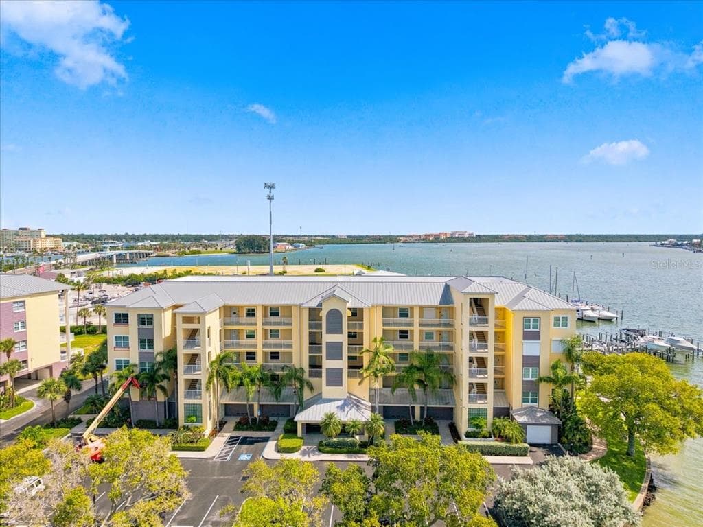425 150TH AVENUE UNIT 2302
