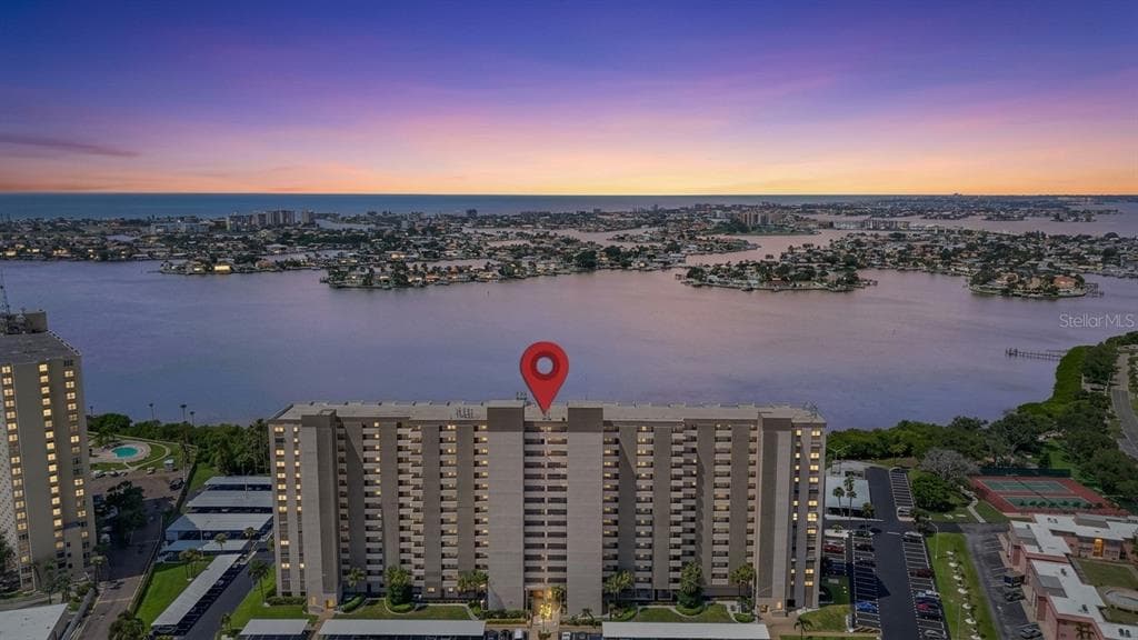 7050 SUNSET DRIVE S UNIT 211 SOUTH PASADENA, FL 33707
