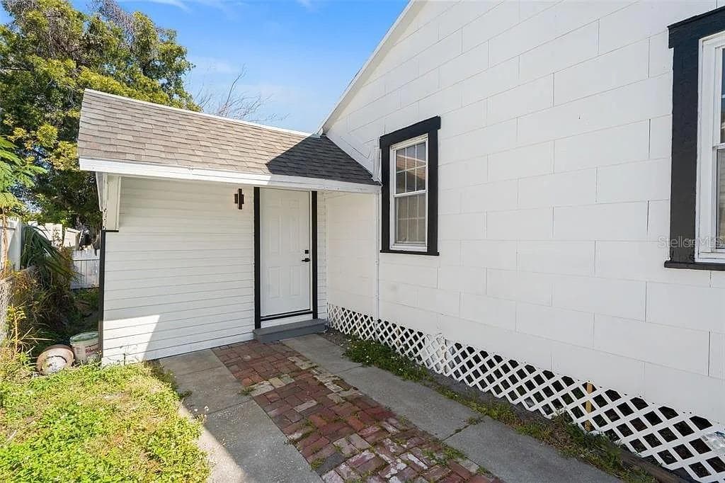 2008 OAKWOOD AVENUE UNIT 2 TAMPA, FL 33605