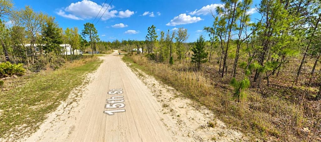 15TH ST INTERLACHEN, FL 32148