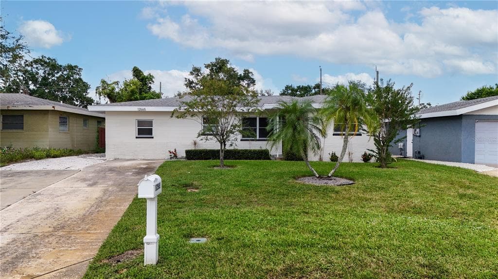 12565 81ST AVENUE SEMINOLE, FL 33776