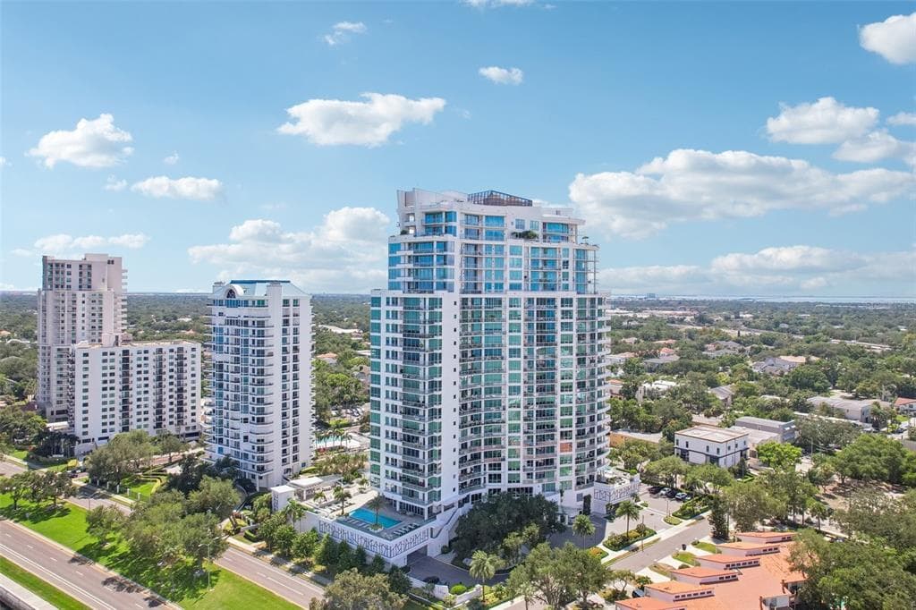 3401 BAYSHORE BOULEVARD UNIT 1204 TAMPA, FL 33629