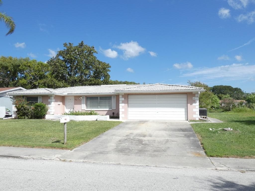 7207 ASHWOOD DRIVE PORT RICHEY, FL 34668