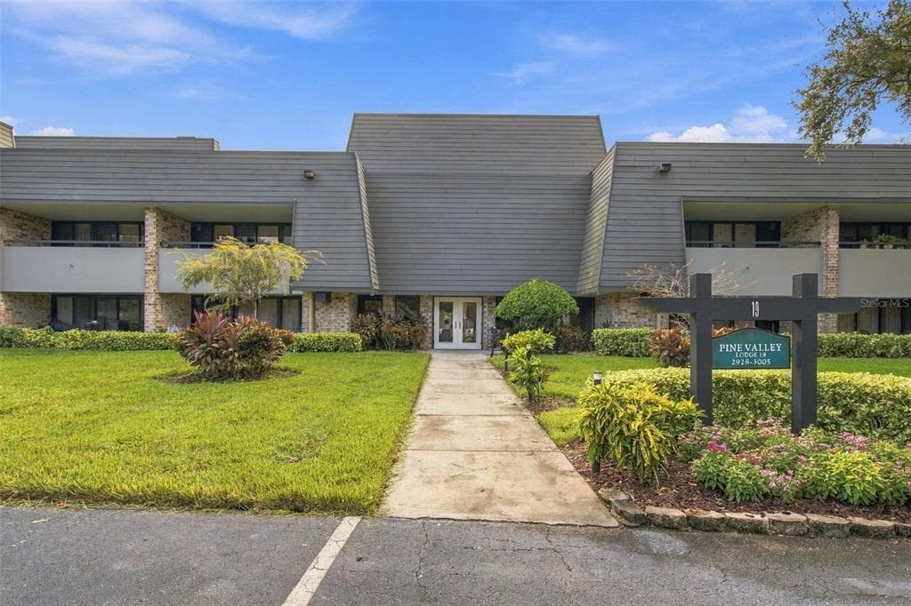 36750 US HIGHWAY 19 N UNIT 19201