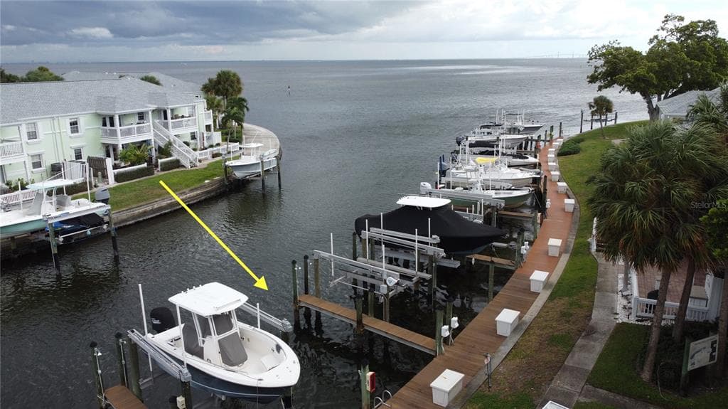 0 BEACH DRIVE SE UNIT 88SS