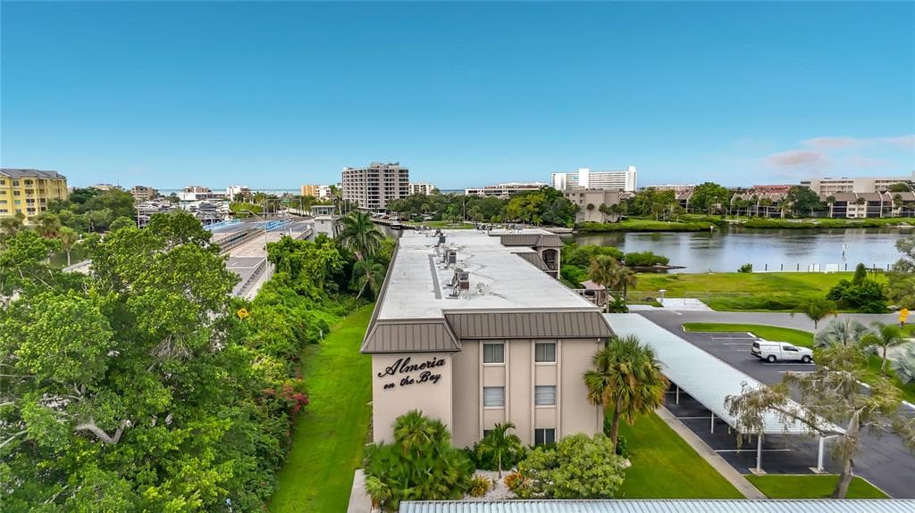6470 HOLLYWOOD BOULEVARD UNIT 110 SARASOTA, FL 34231