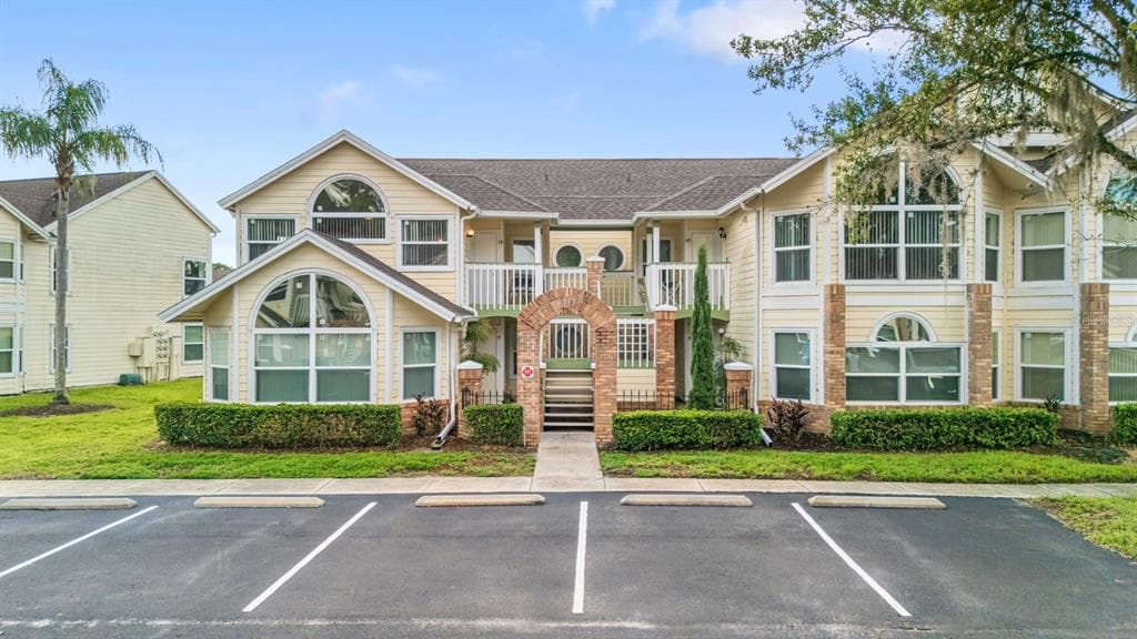 5006 LAGUNA BAY CIRCLE UNIT 58 KISSIMMEE, FL 34746