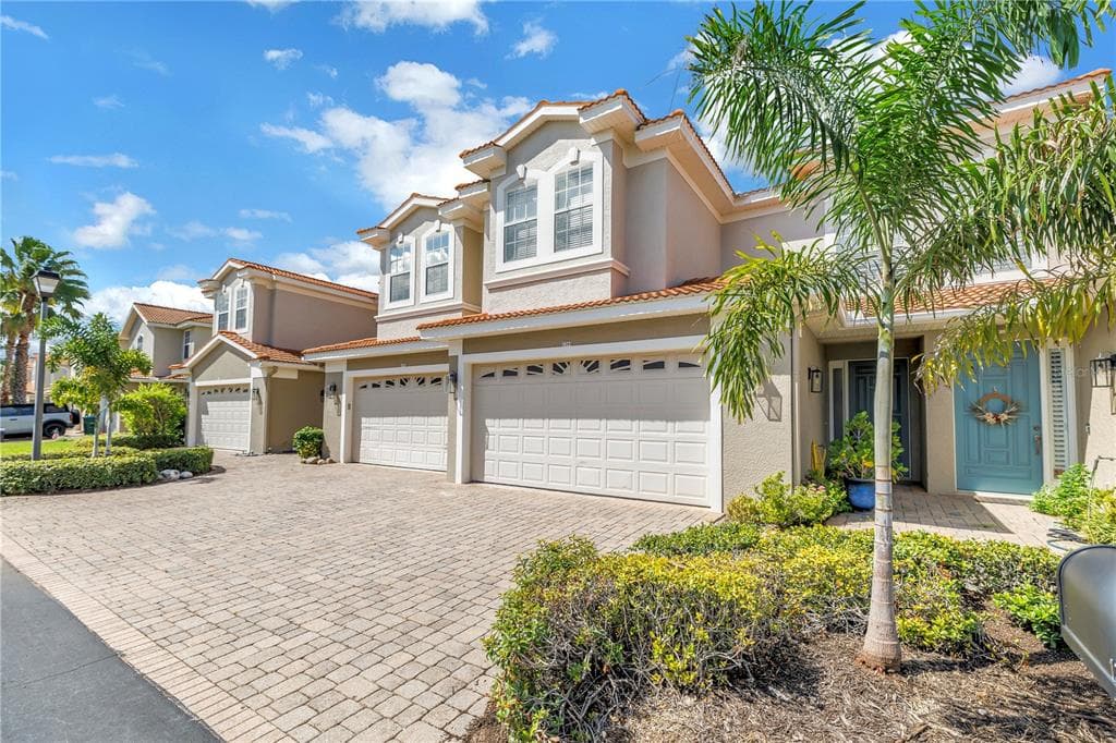 1344 RIBOLLA DRIVE PALM HARBOR, FL 34683