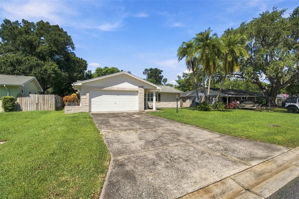 11161 105TH AVENUE SEMINOLE, FL 33778