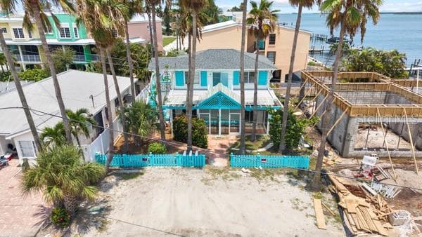 108 9TH ST N UNIT 1 BRADENTON BEACH, FL 34217