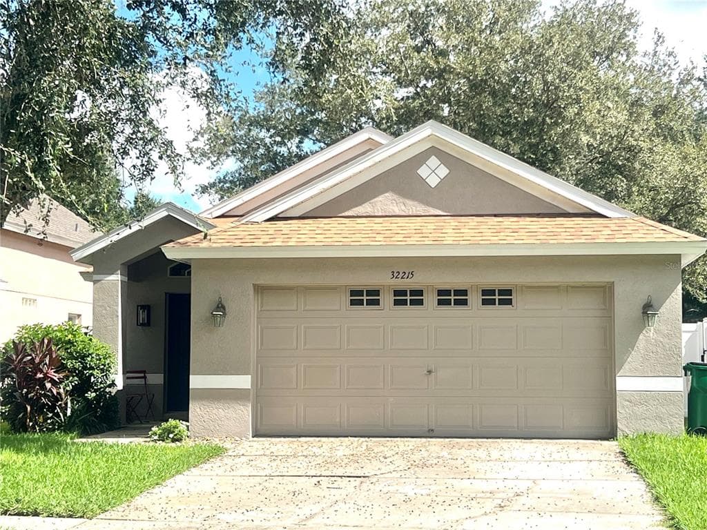 32215 FISH HOOK LOOP WESLEY CHAPEL, FL 33545