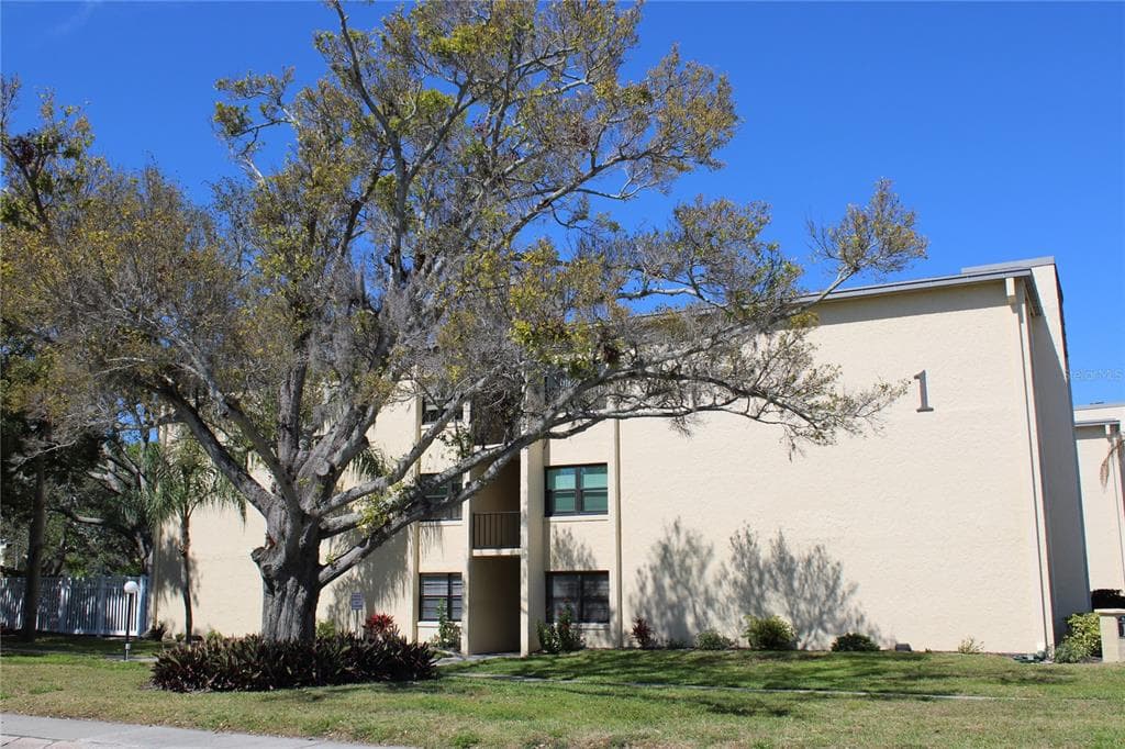 14130 ROSEMARY LANE UNIT 1305