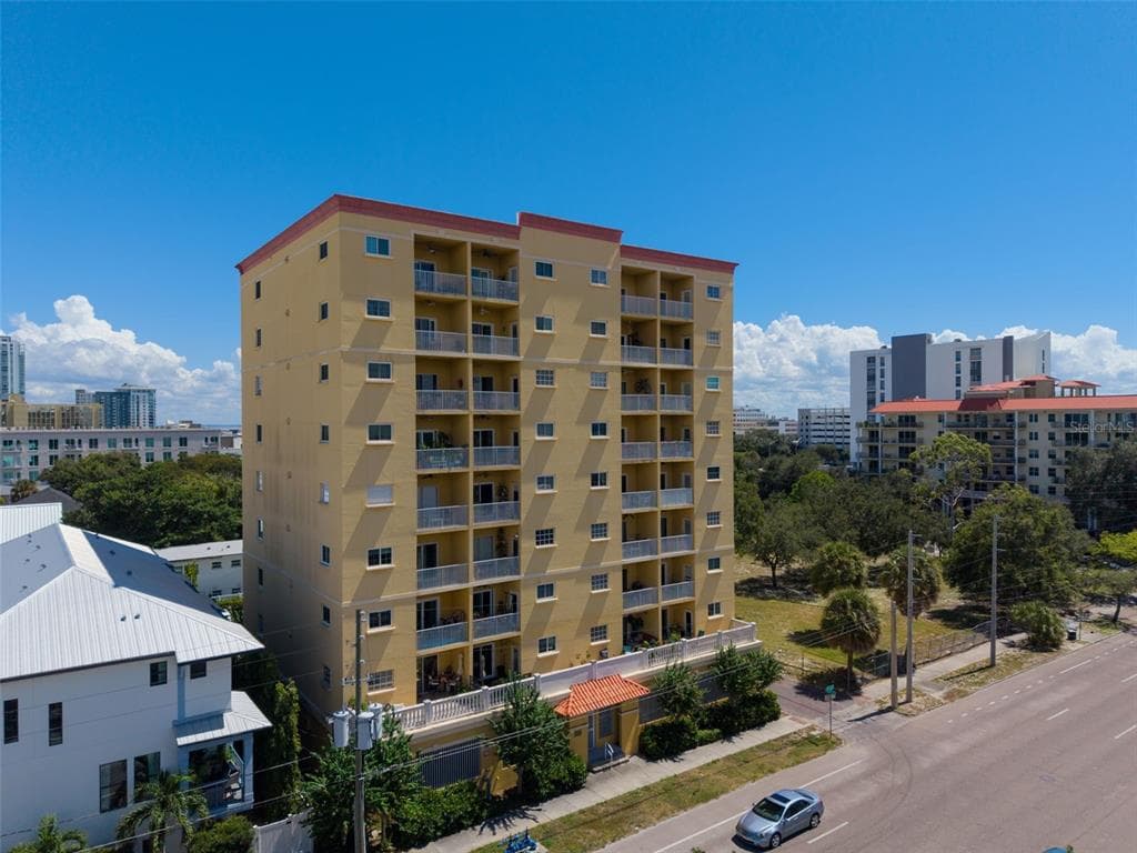 316 8TH STREET S UNIT 703 ST PETERSBURG, FL 33701