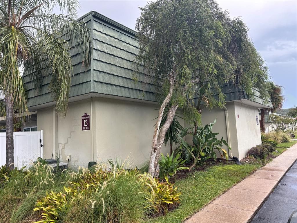 1799 N HIGHLAND AVENUE UNIT 86 CLEARWATER, FL 33755