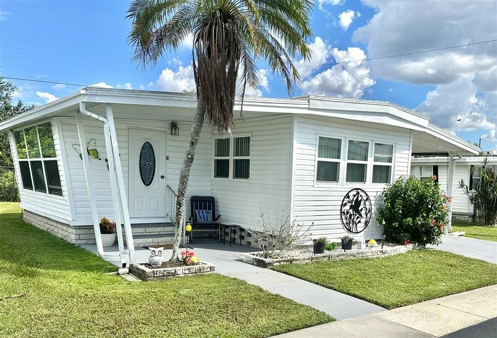 2000 E BAY DRIVE UNIT 48 LARGO, FL 33771