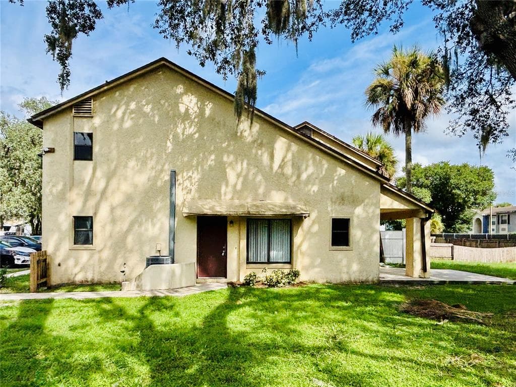12236 FOX HOUND LANE ORLANDO, FL 32826