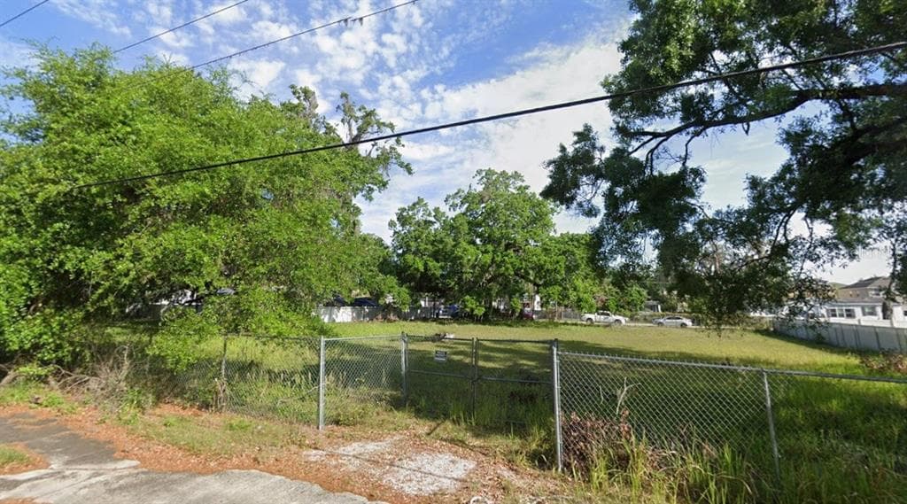 10202 BRYAN ROAD TAMPA, FL 33610
