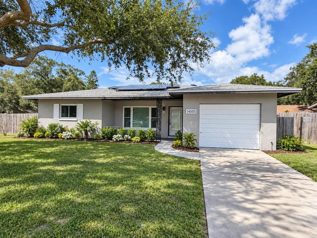 1450 CAROLYN LANE CLEARWATER, FL 33755