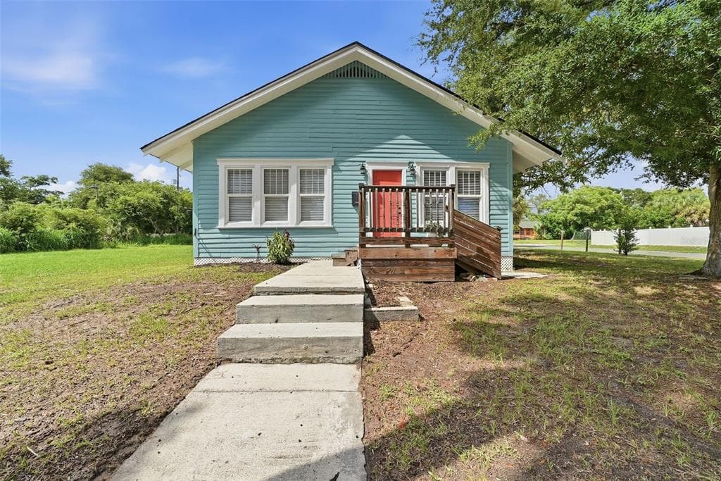 4105 18TH AVENUE S ST PETERSBURG, FL 33711
