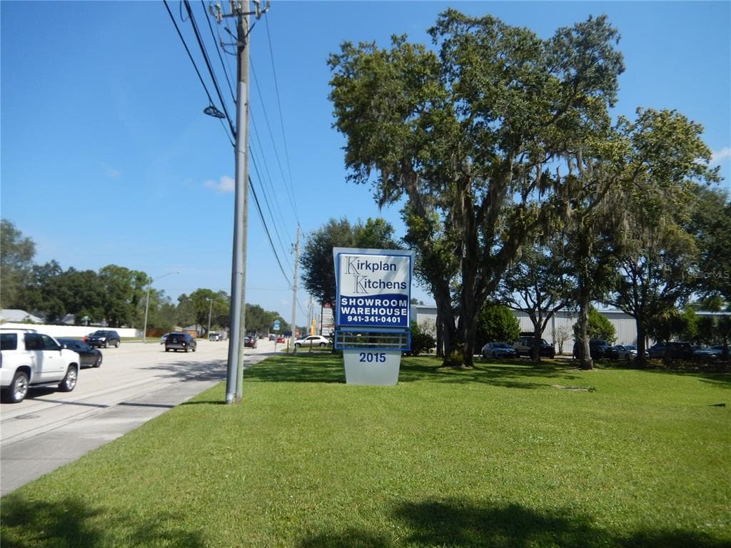 2015 CATTLEMEN ROAD SARASOTA, FL 34232