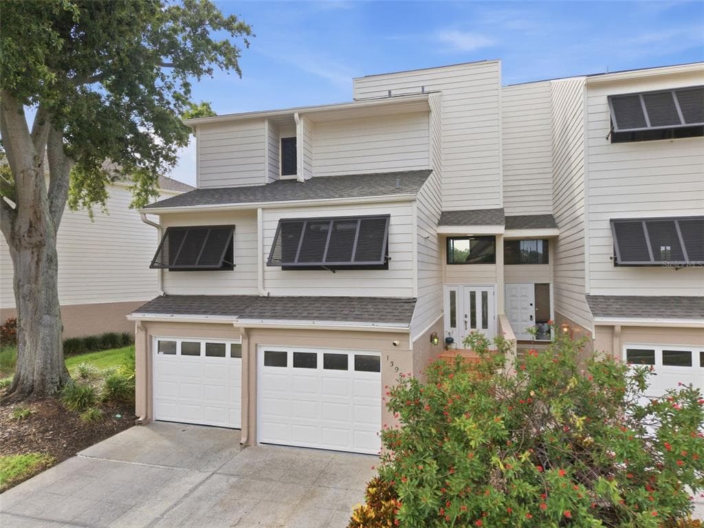 13956 LAKE POINT DRIVE CLEARWATER, FL 33762