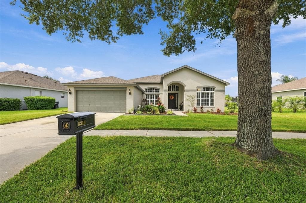 6315 BRIDGEVISTA DRIVE LITHIA, FL 33547