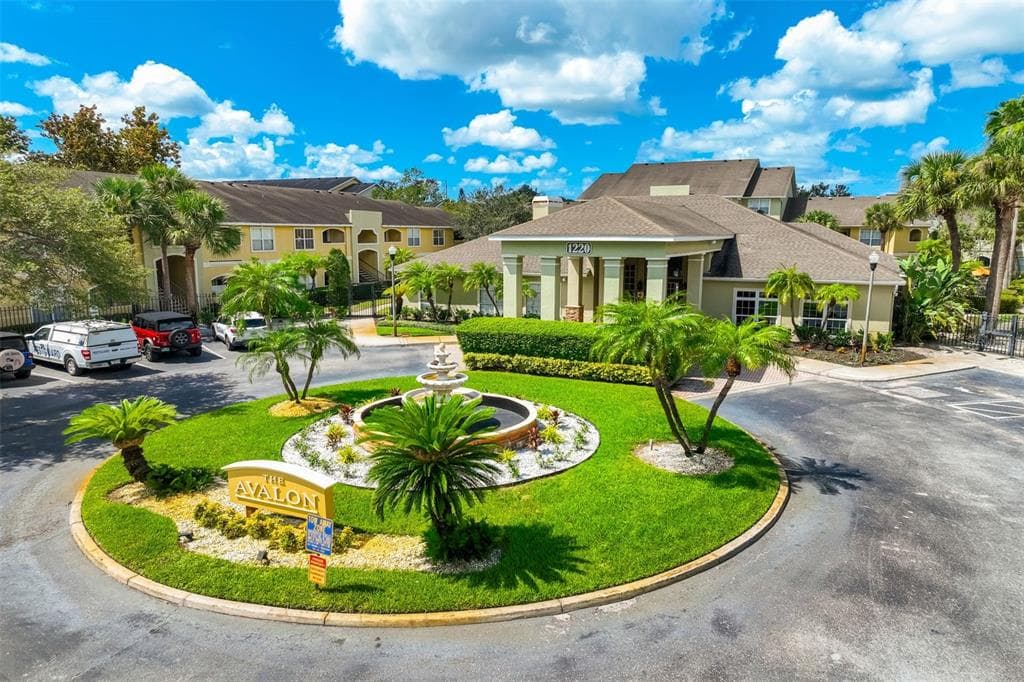1230 S MISSOURI AVENUE UNIT 704 CLEARWATER, FL 33756