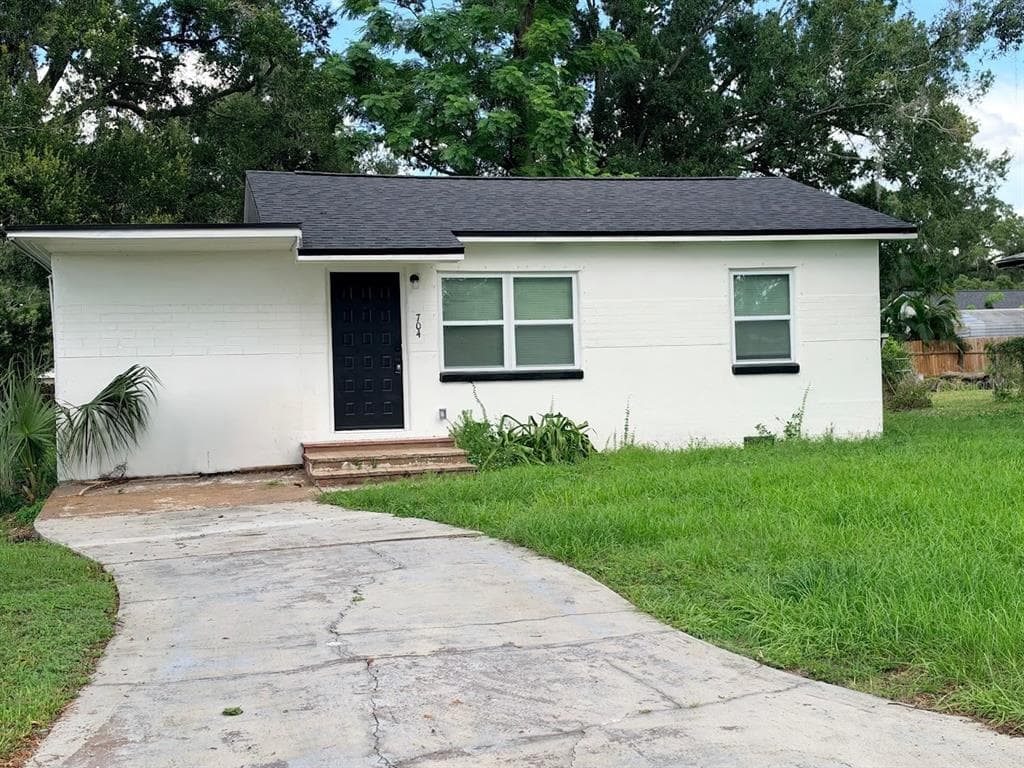 704 E RICHMERE STREET TAMPA, FL 33612