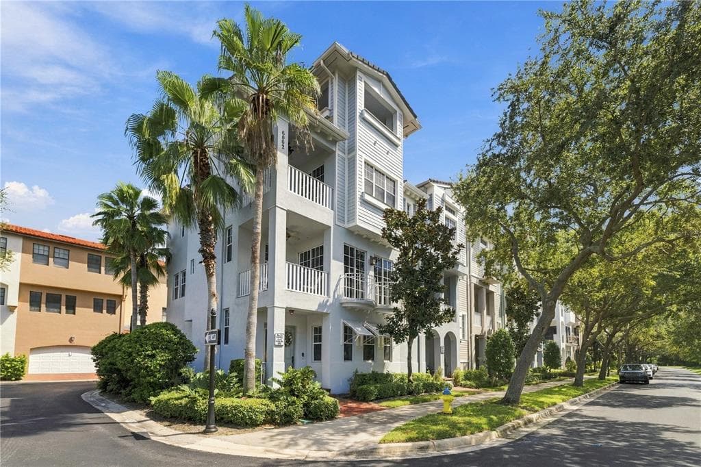 6002 YEATS MANOR DRIVE UNIT 101 TAMPA, FL 33616