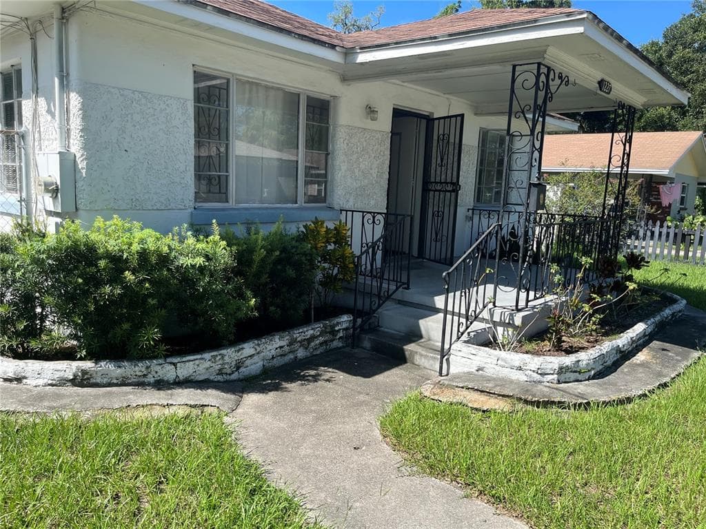 1227 E 24TH AVENUE TAMPA, FL 33605