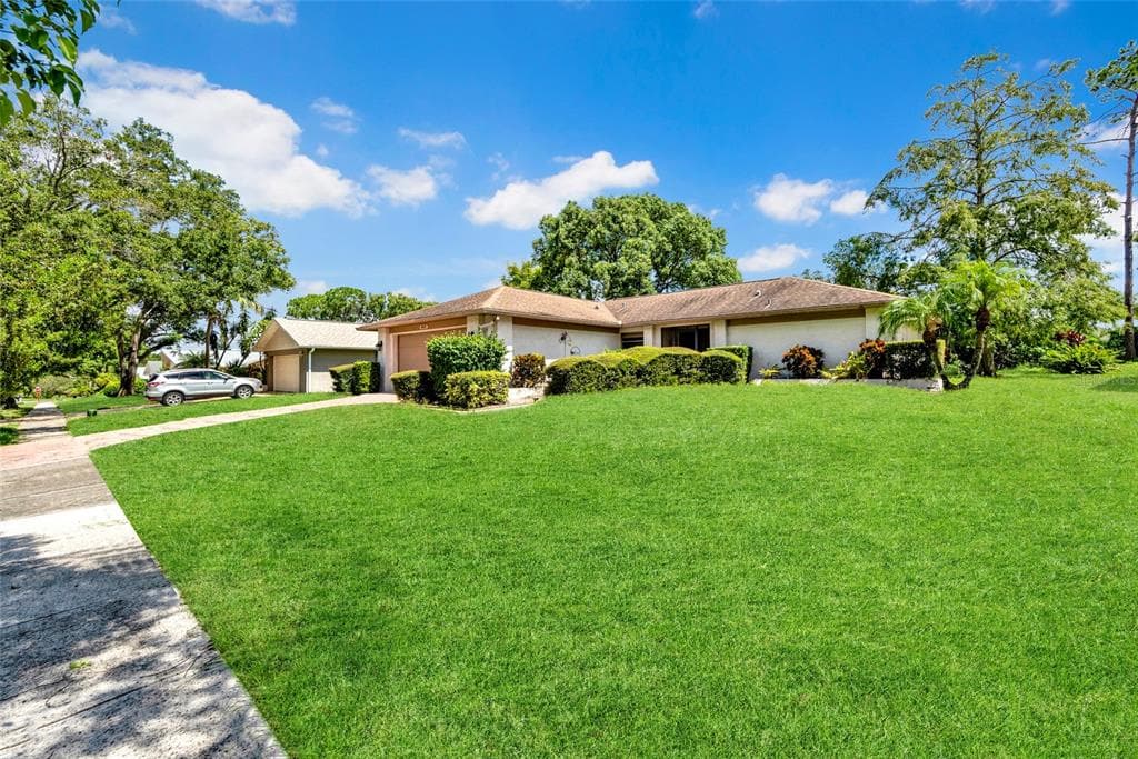 1617 KILWINNING COURT PALM HARBOR, FL 34684
