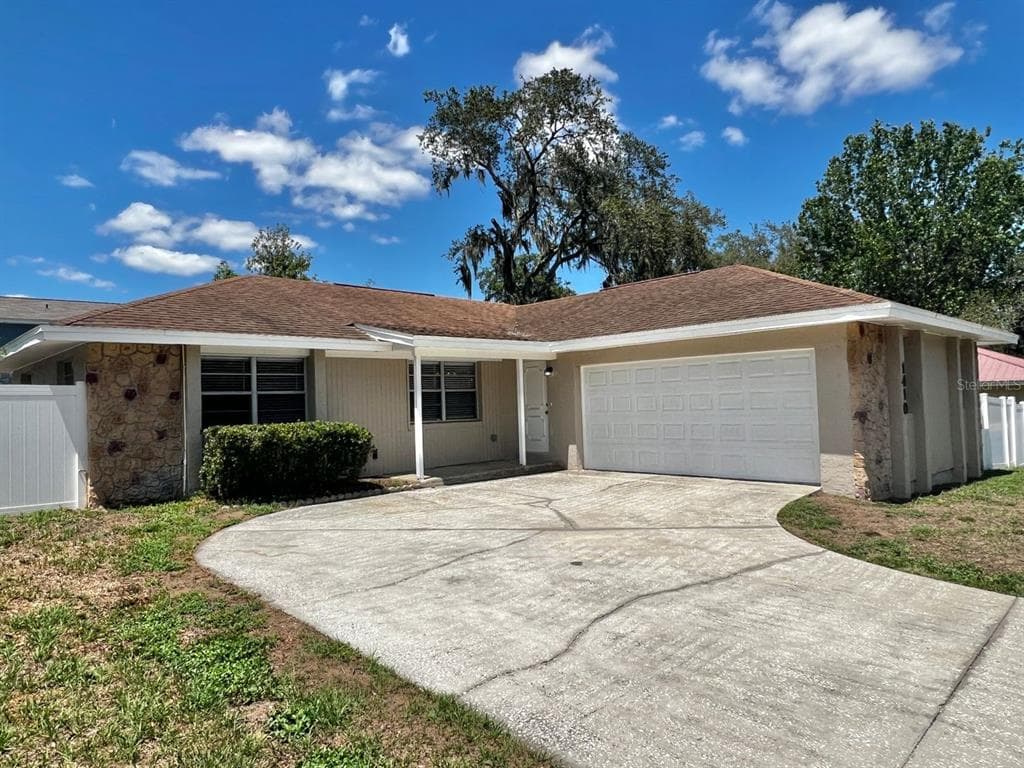 1410 SHADY LANE DRIVE