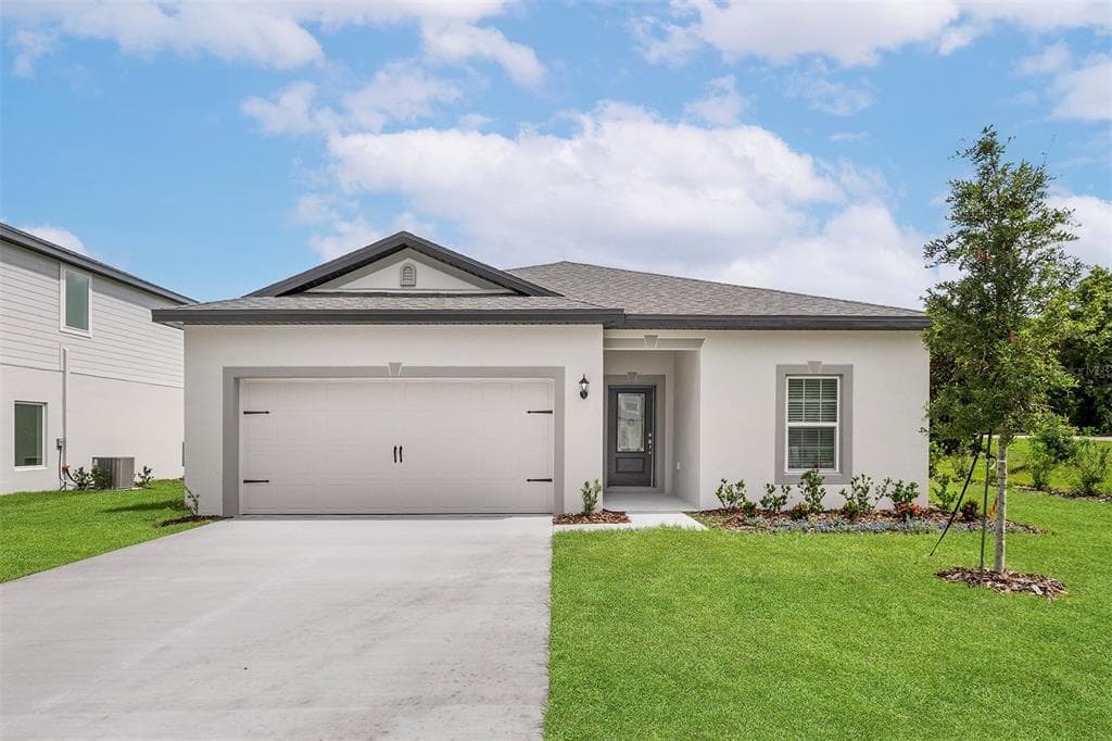 13359 TULA LOOP ASTATULA, FL 34705