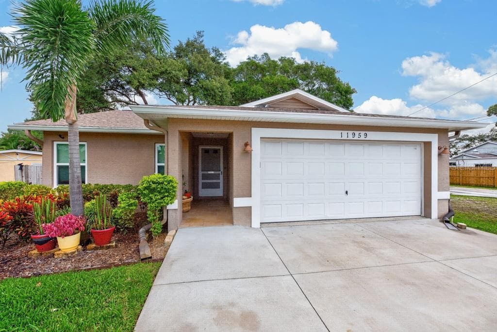 11959 MURRAY AVENUE SEMINOLE, FL 33778