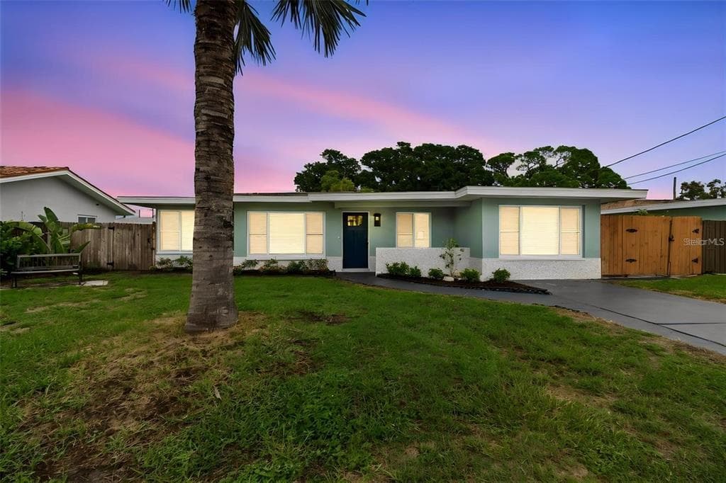 403 DRIFTWOOD DRIVE W PALM HARBOR, FL 34683