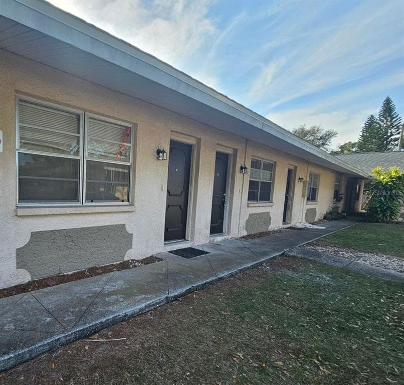 201 NW JEFFERSON CIRCLE N UNIT 2 ST PETERSBURG, FL 33702
