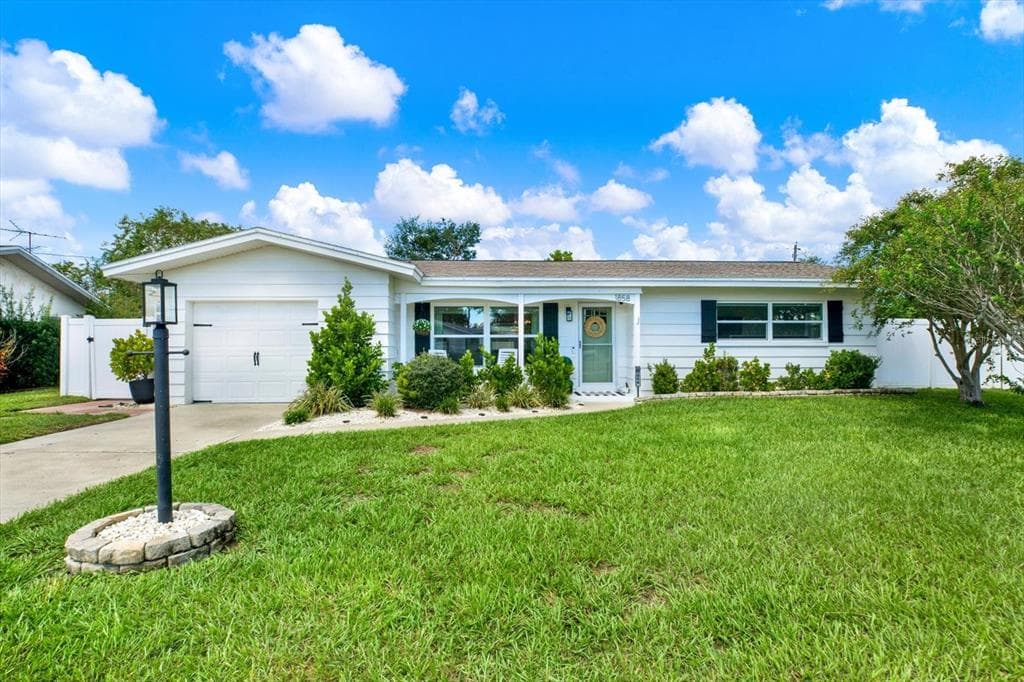 1858 PEACEFUL LANE W LARGO, FL 33756